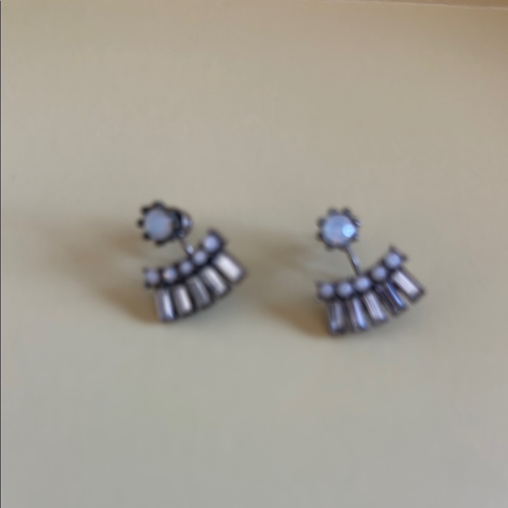 Chloe + Isabel Silver Fan Earrings